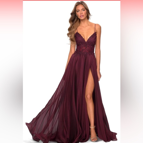 La Femme Dresses & Skirts - *NEW* La Femme - 28543 Embellished V-neck A-line Dress
